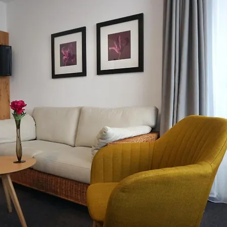 Strandhotel Seehof Hotel *